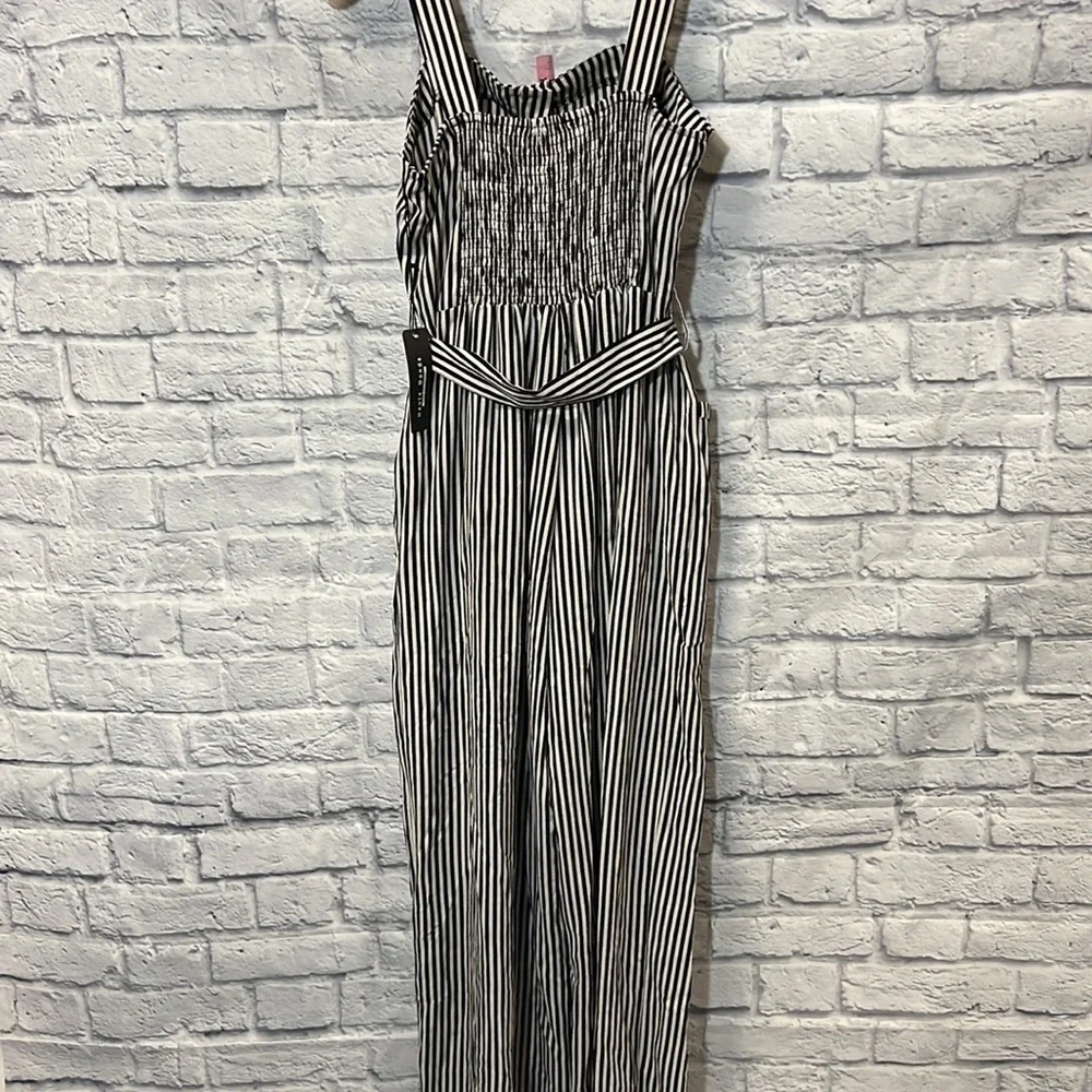HAUTE MONDE striped belted jumpsuit | size large | color black/white - Picture 4 of 7
